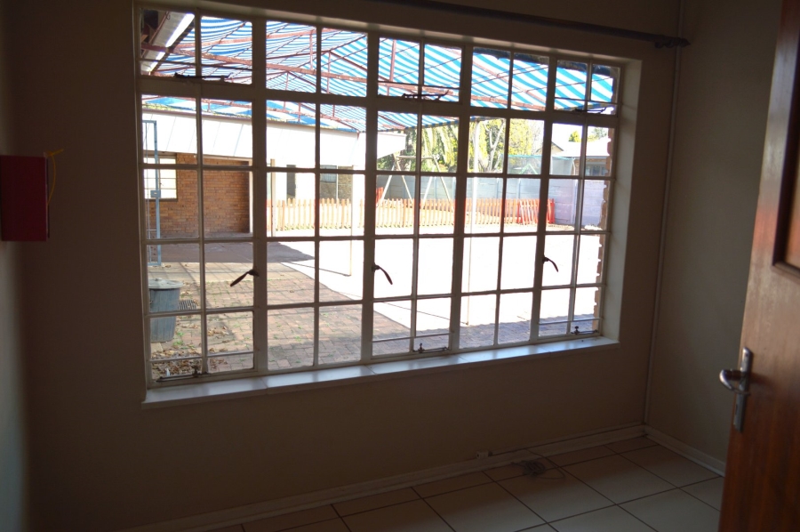 5 Bedroom Property for Sale in Flamwood North West